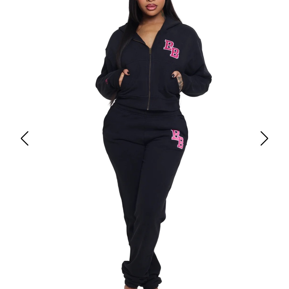 Body by Raven Tracy “Body University” hoodie & sweatpants set!
